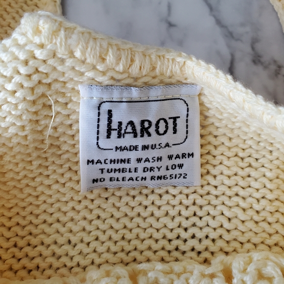 Vintage Yellow Summer Sweater - Picture 10 of 10